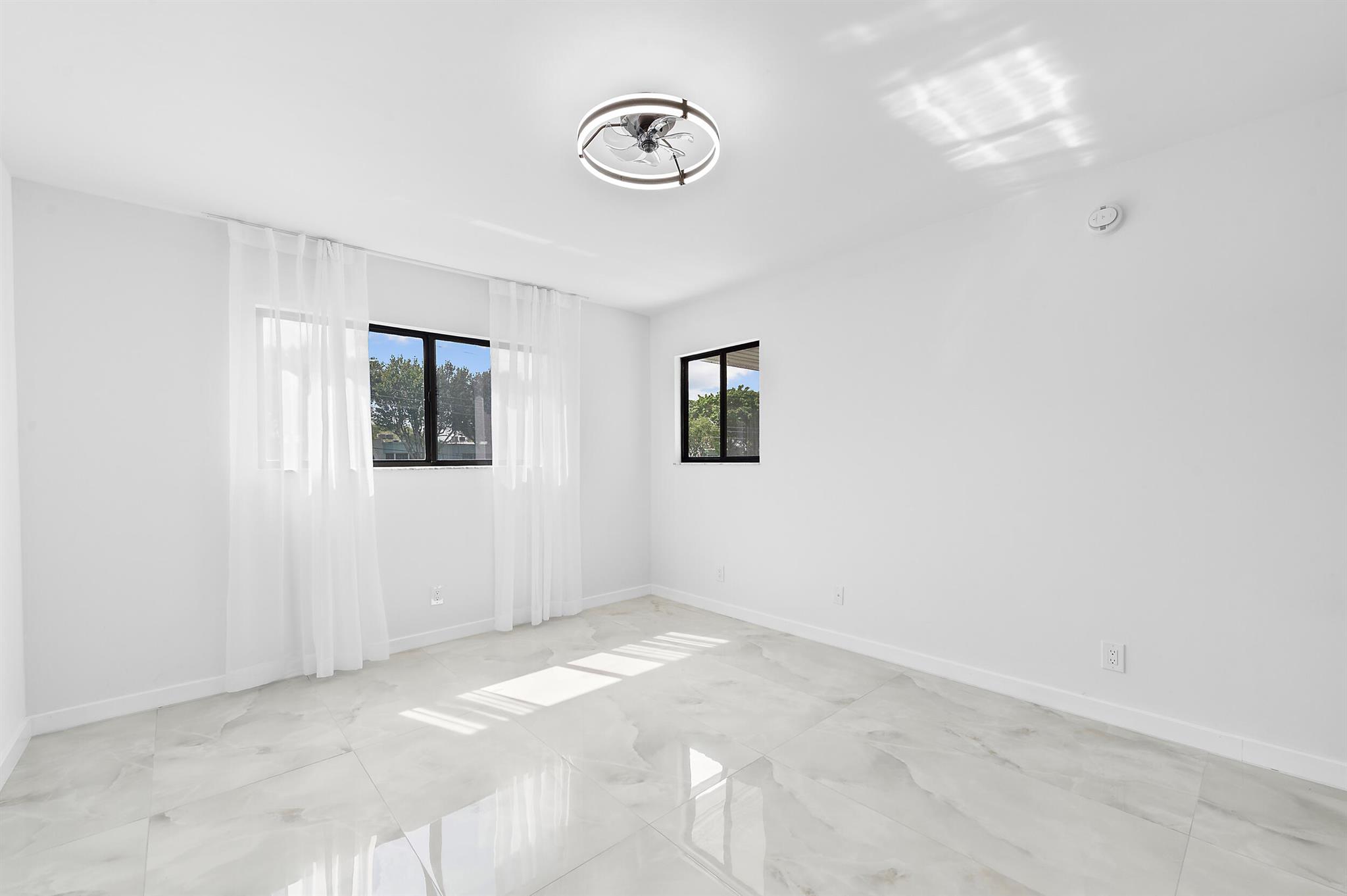 Lakes of Delray - Residential