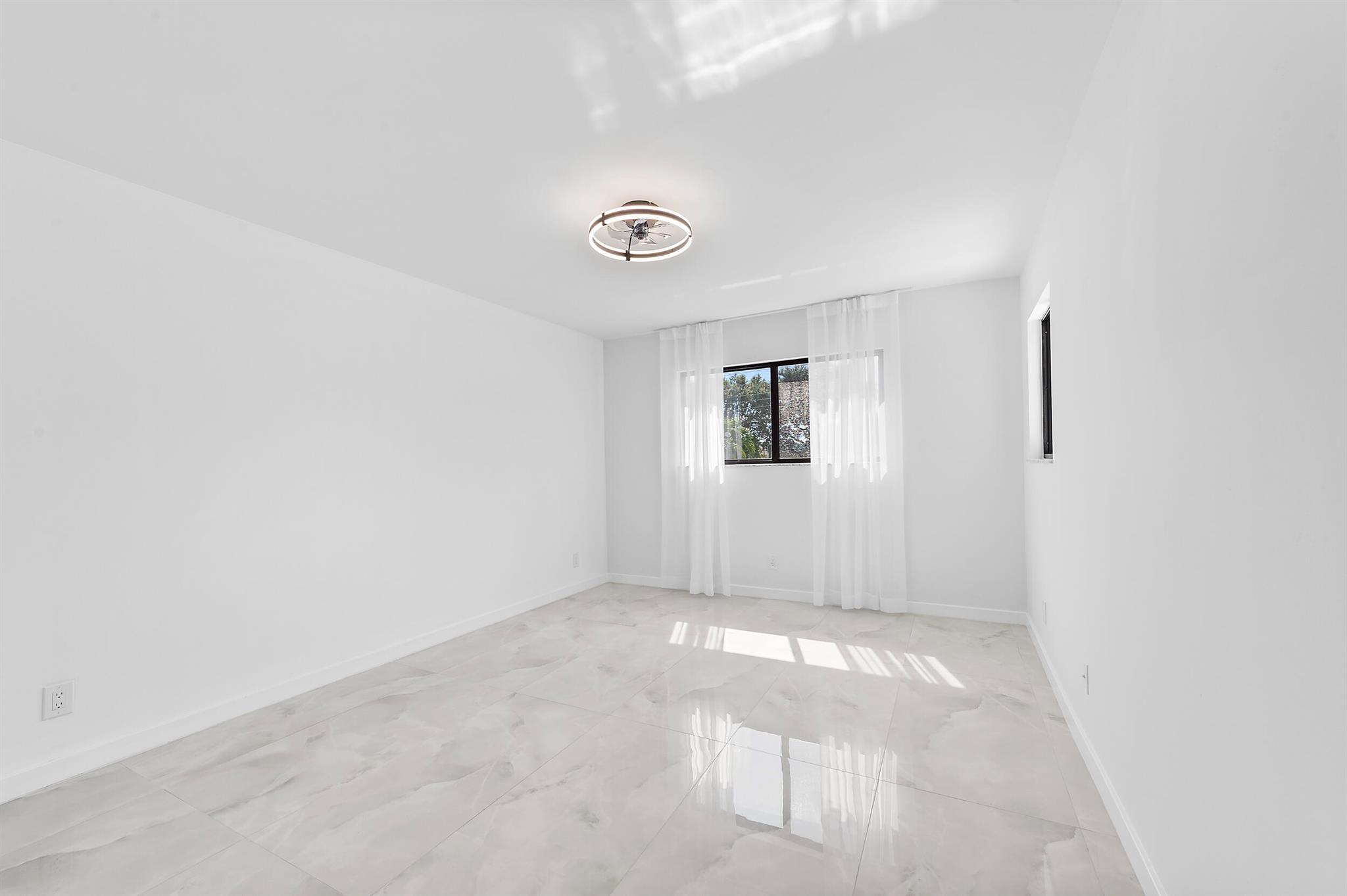 Lakes of Delray - Residential