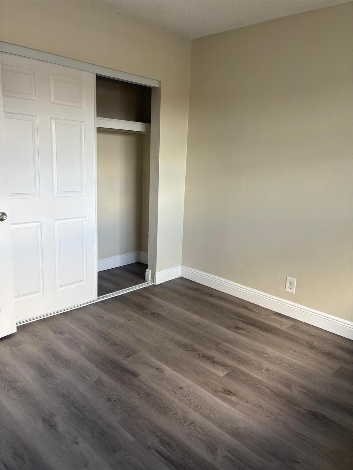 LUSH APARTMENTS - Residential Lease