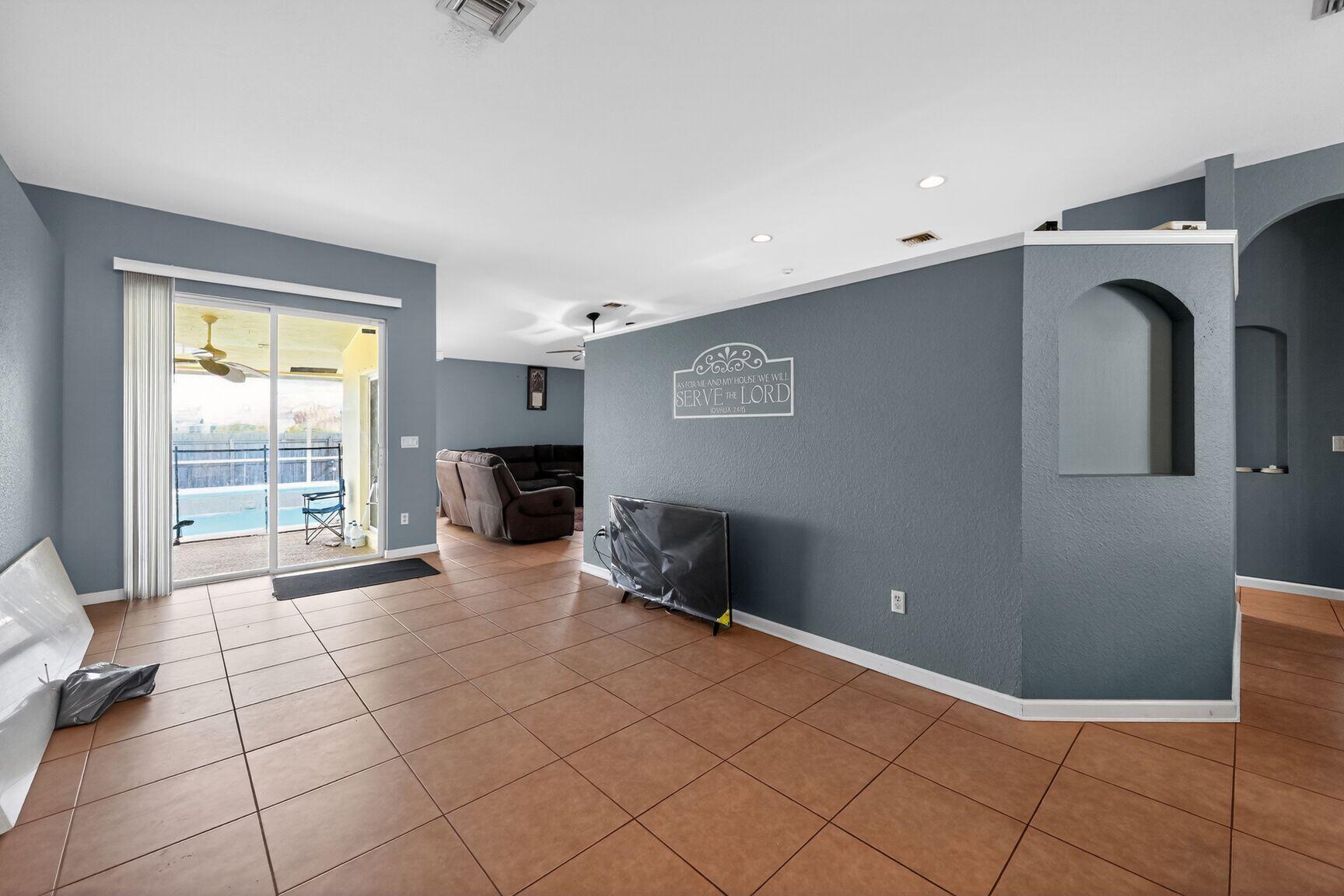 PORT ST LUCIE SECTION 46 1ST REPLAT - Residential