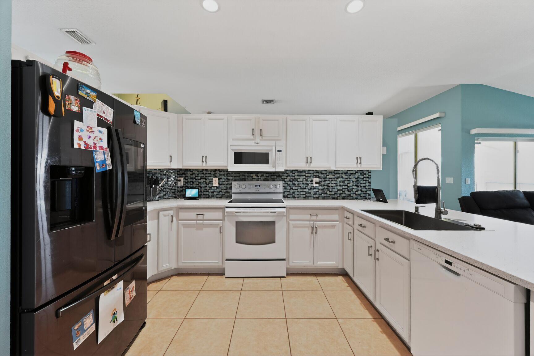 PORT ST LUCIE SECTION 46 1ST REPLAT - Residential