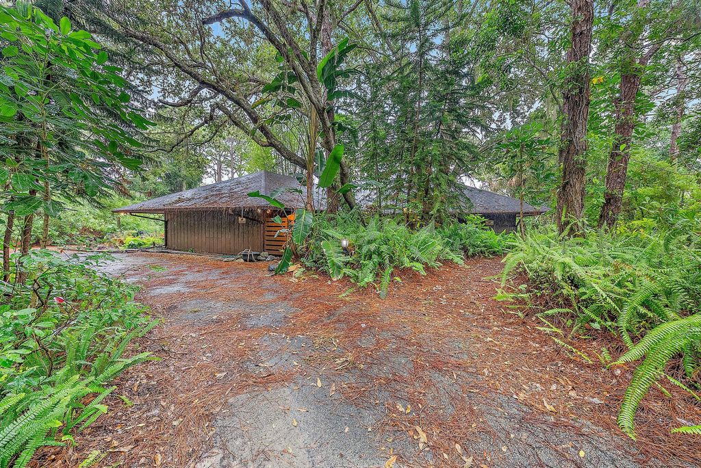 Photo of 1975 SW St Andrews Drive, Palm City, FL 34990 (MLS # R11007205)