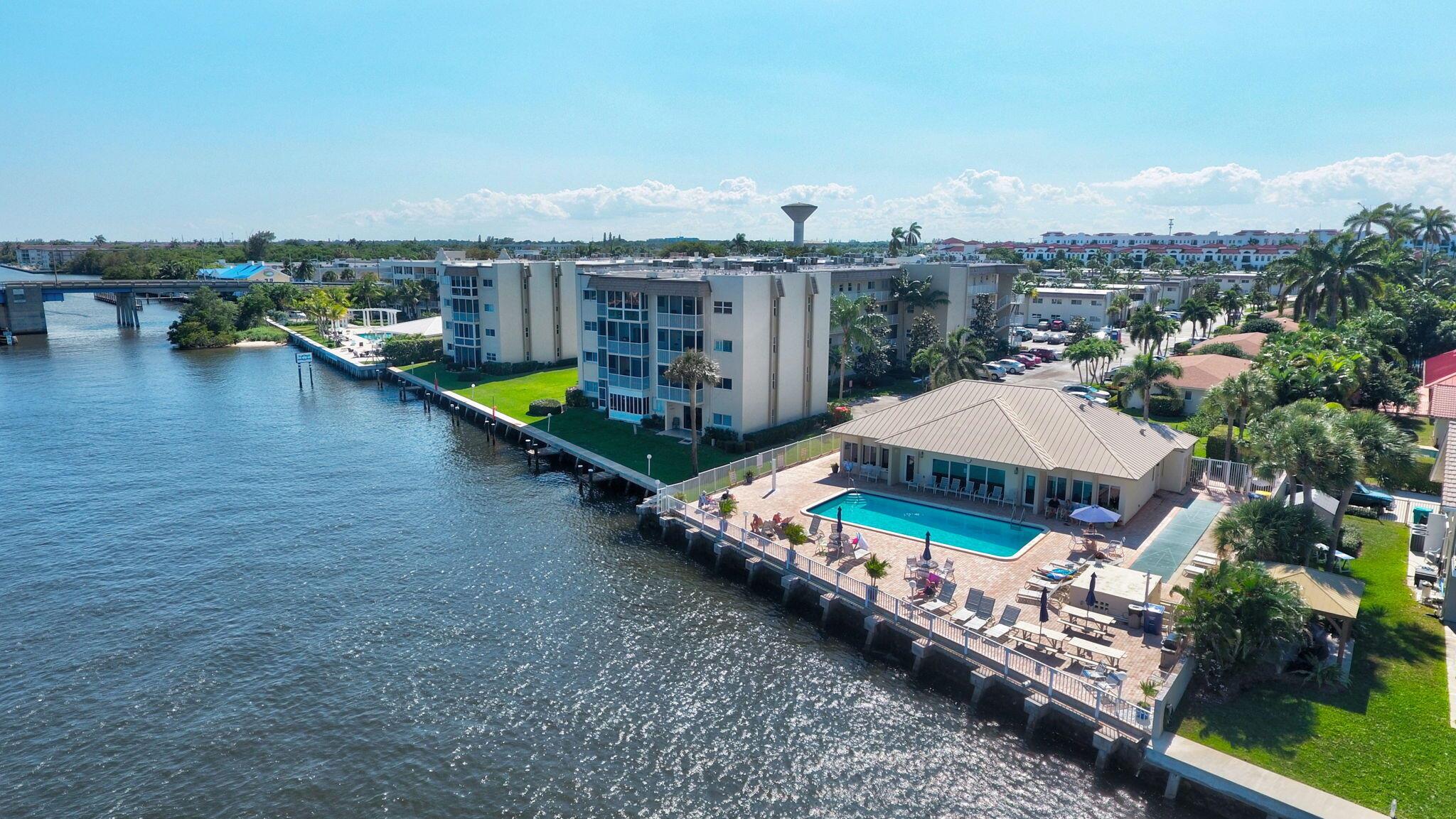 SNUG HARBOR GARDENS CONDO - Residential