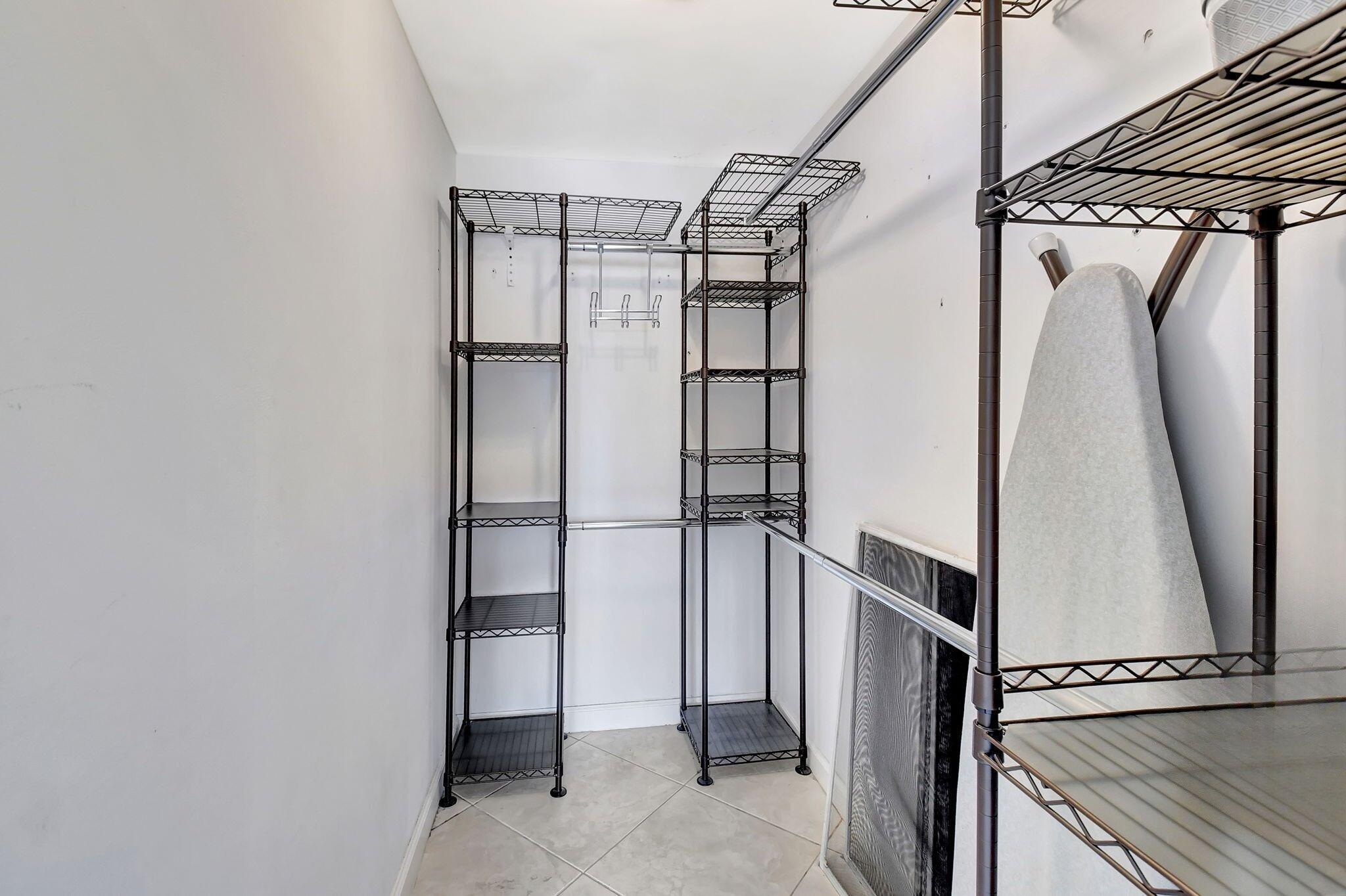 SNUG HARBOR GARDENS CONDO - Residential