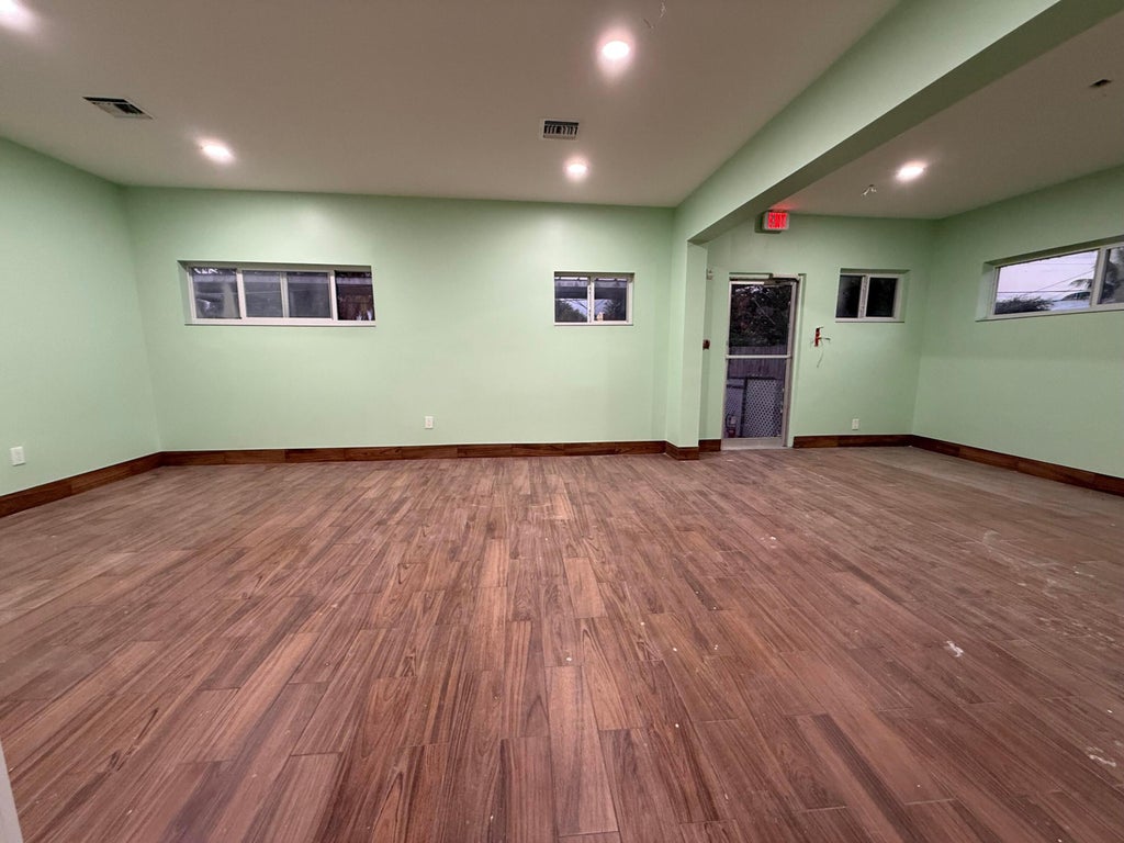Photo of 111 SW 10th Avenue, Delray Beach, FL 33444 (MLS # R11109786)