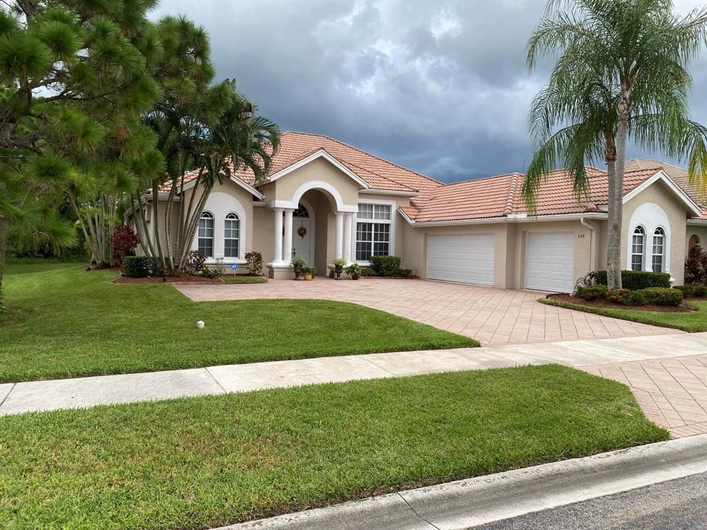 Photo of 608 SW Romora Bay, Port St Lucie, FL 34986 (MLS # R10736995)