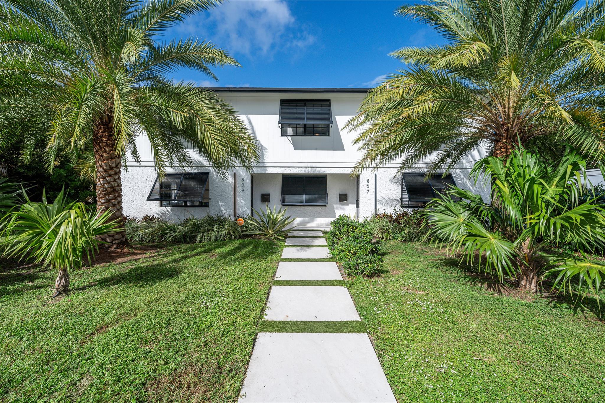 807 SW 14th Ct