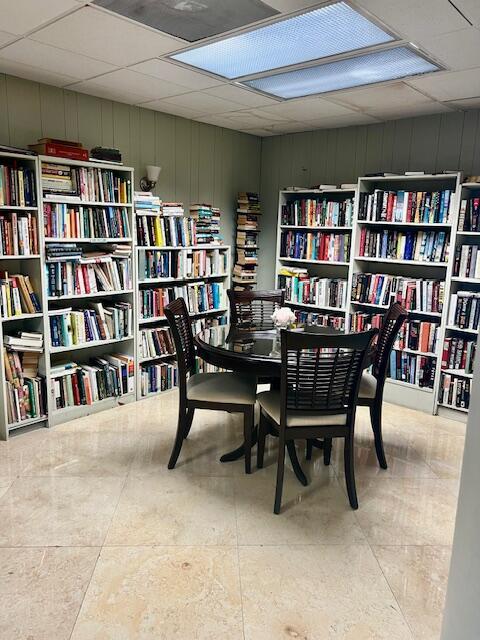 PALM BEACH HOUSE CONDO - Residential