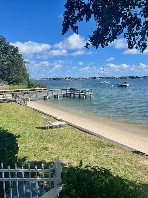 PALM BEACH HOUSE CONDO - Residential