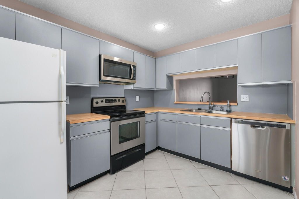 Photo of 5201 W Club Circle #203, Boca Raton, FL 33487 (MLS # R11129346)