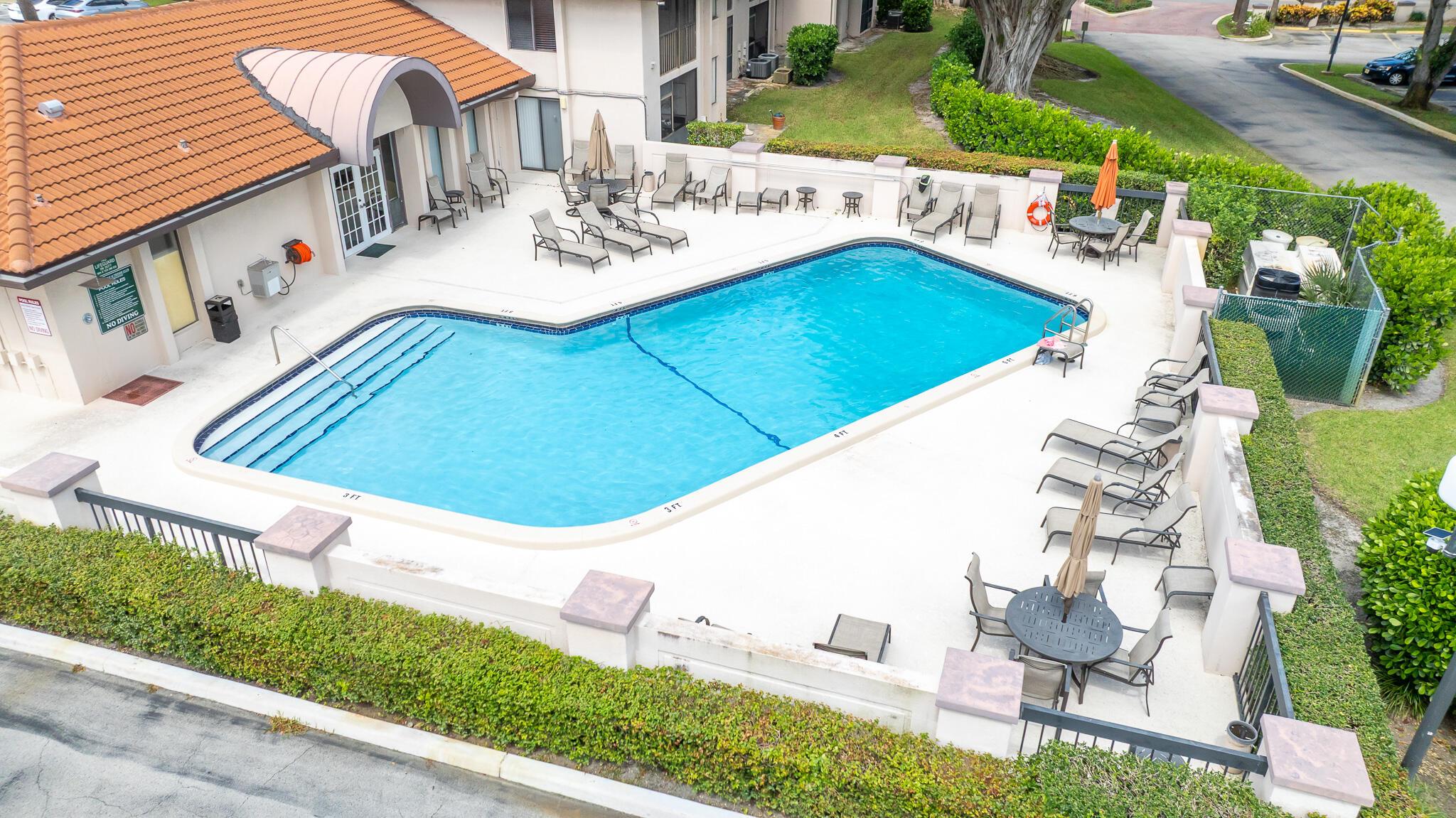 SAN REMO GOLF & TENNIS CL - Residential