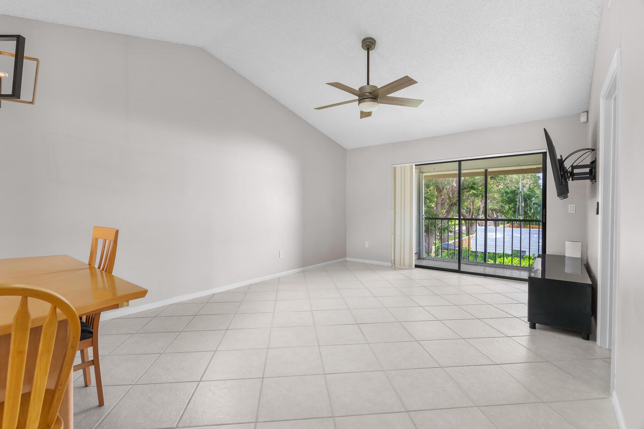 SAN REMO GOLF & TENNIS CL - Residential