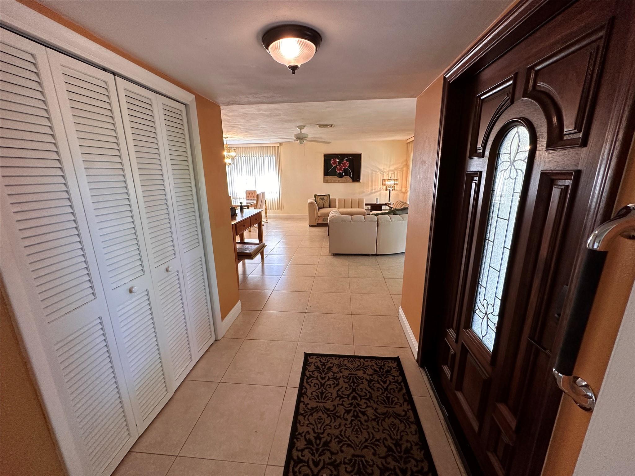 MIAMI LAKES LOCH NESS SEC - Residential