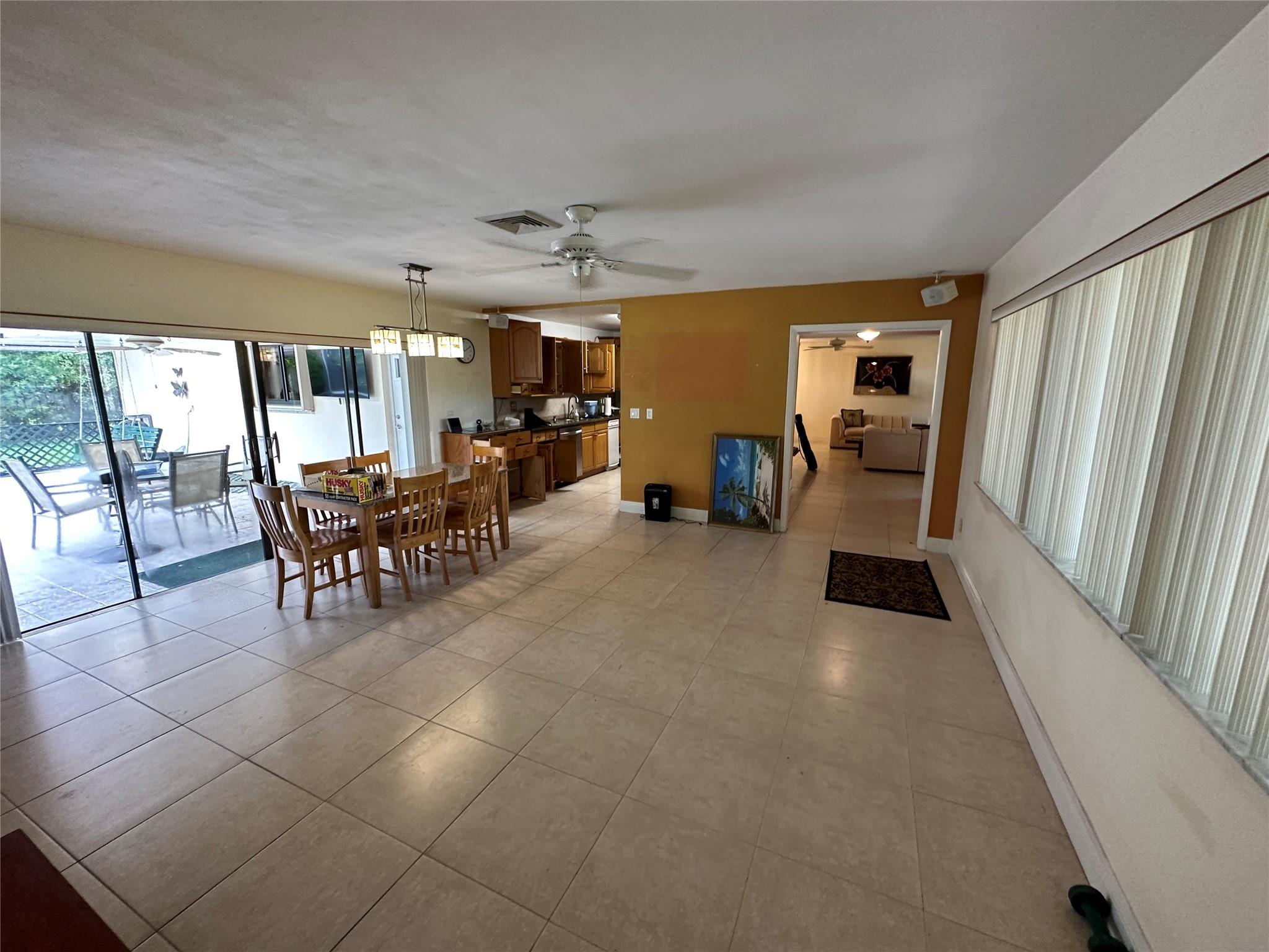 MIAMI LAKES LOCH NESS SEC - Residential