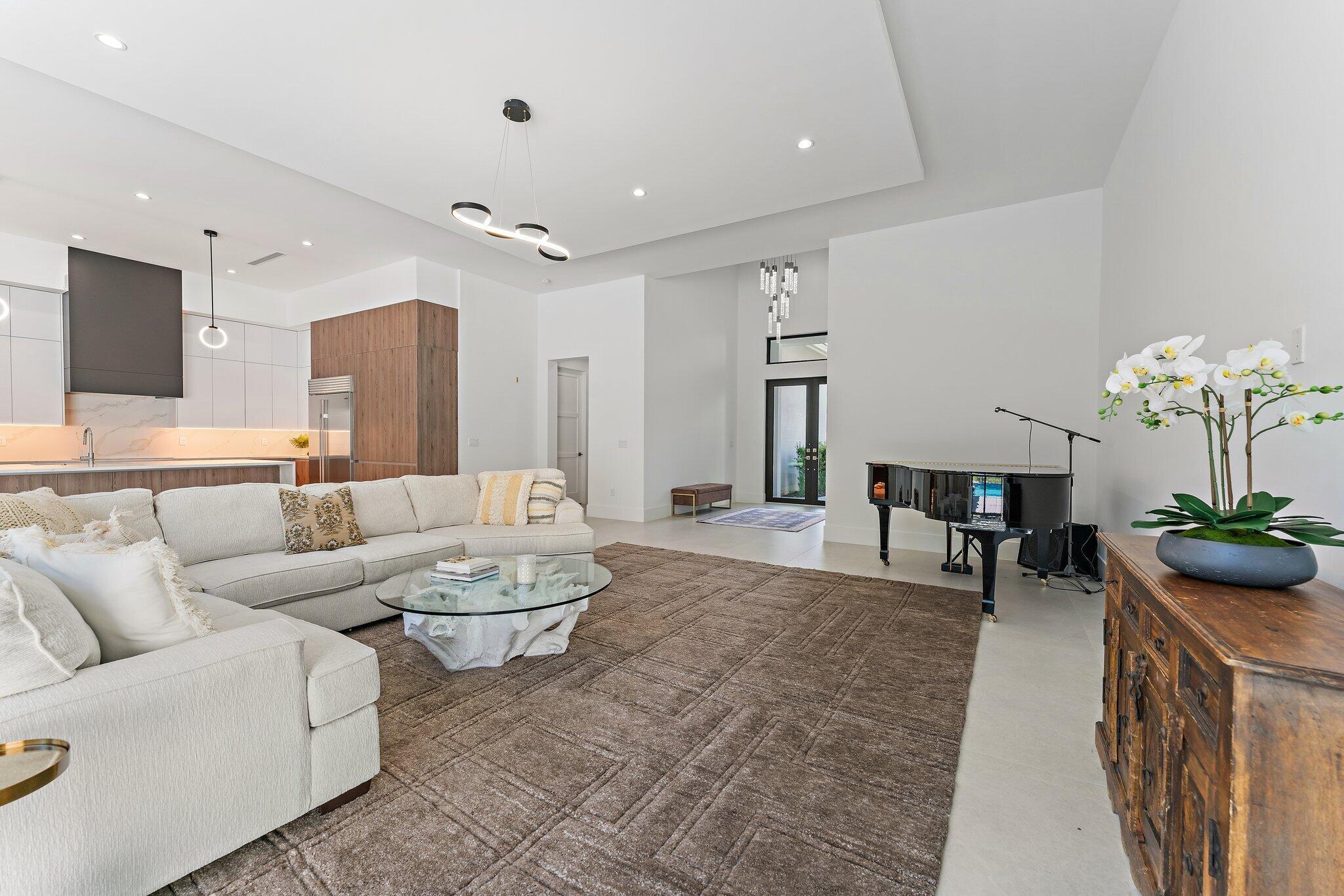 SYMPHONY AT JUPITER - Residential