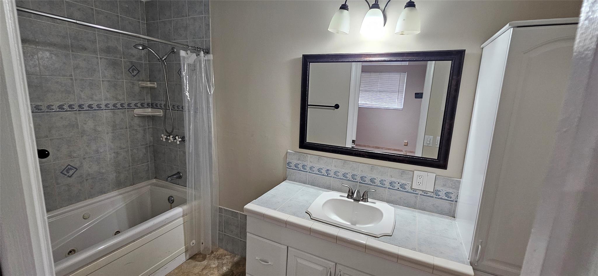 MARGATE 6TH ADD SEC 5 - Residential Lease