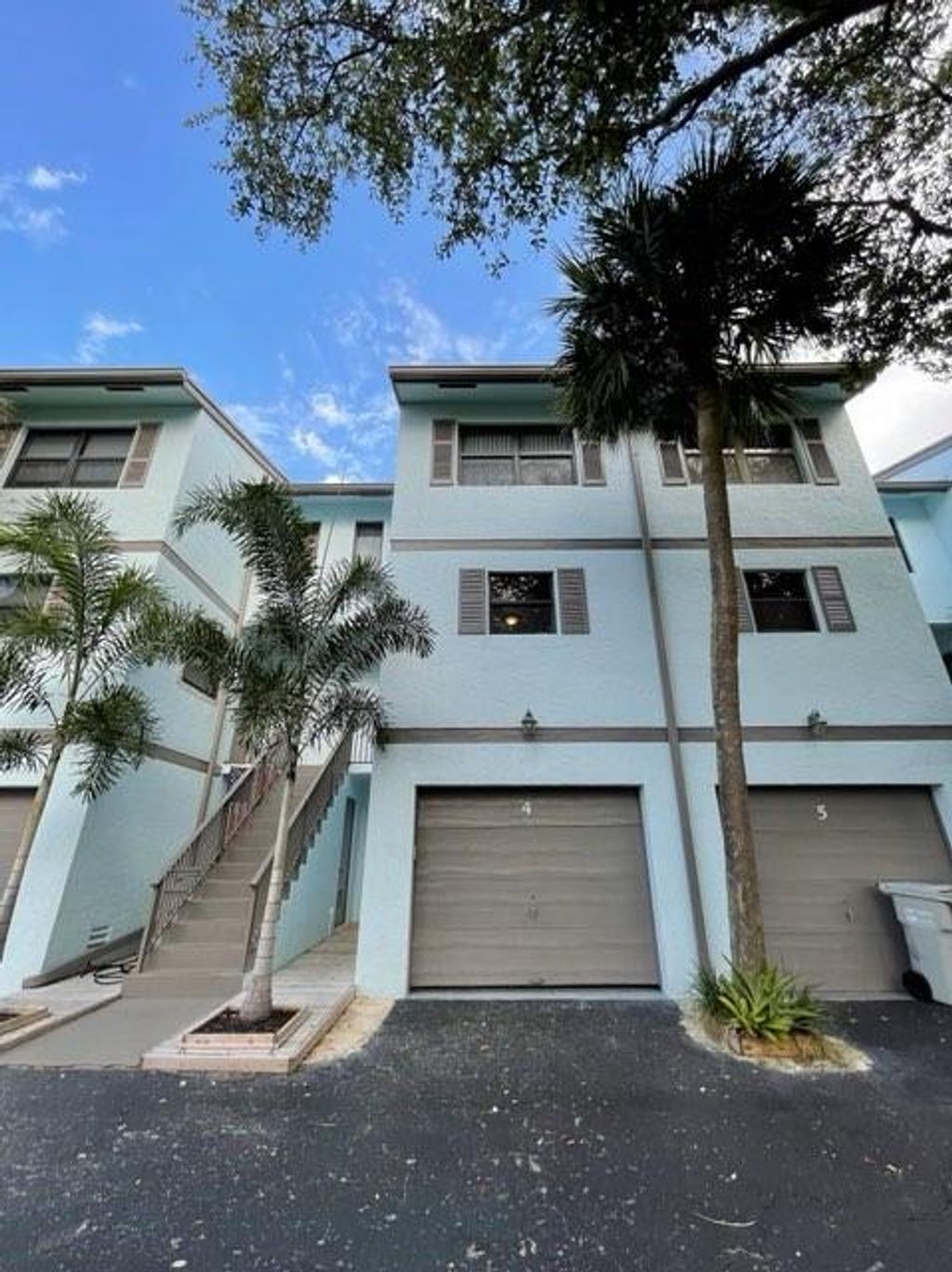 Photo of 3250 NE 12th St #4, Pompano Beach, FL 33062 (MLS # F10301164)