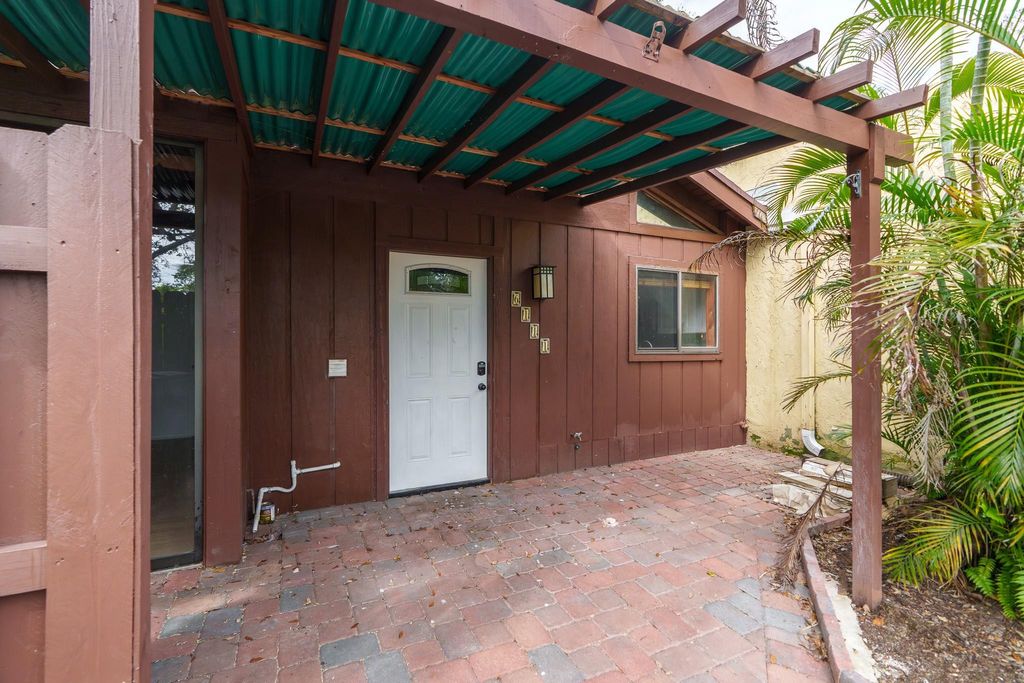 Photo of 6111 NW 32nd Terrace #6111, Fort Lauderdale, FL 33309 (MLS # F10552149)