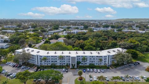 1032 Oakridge D 1032 Deerfield Beach FL 33442