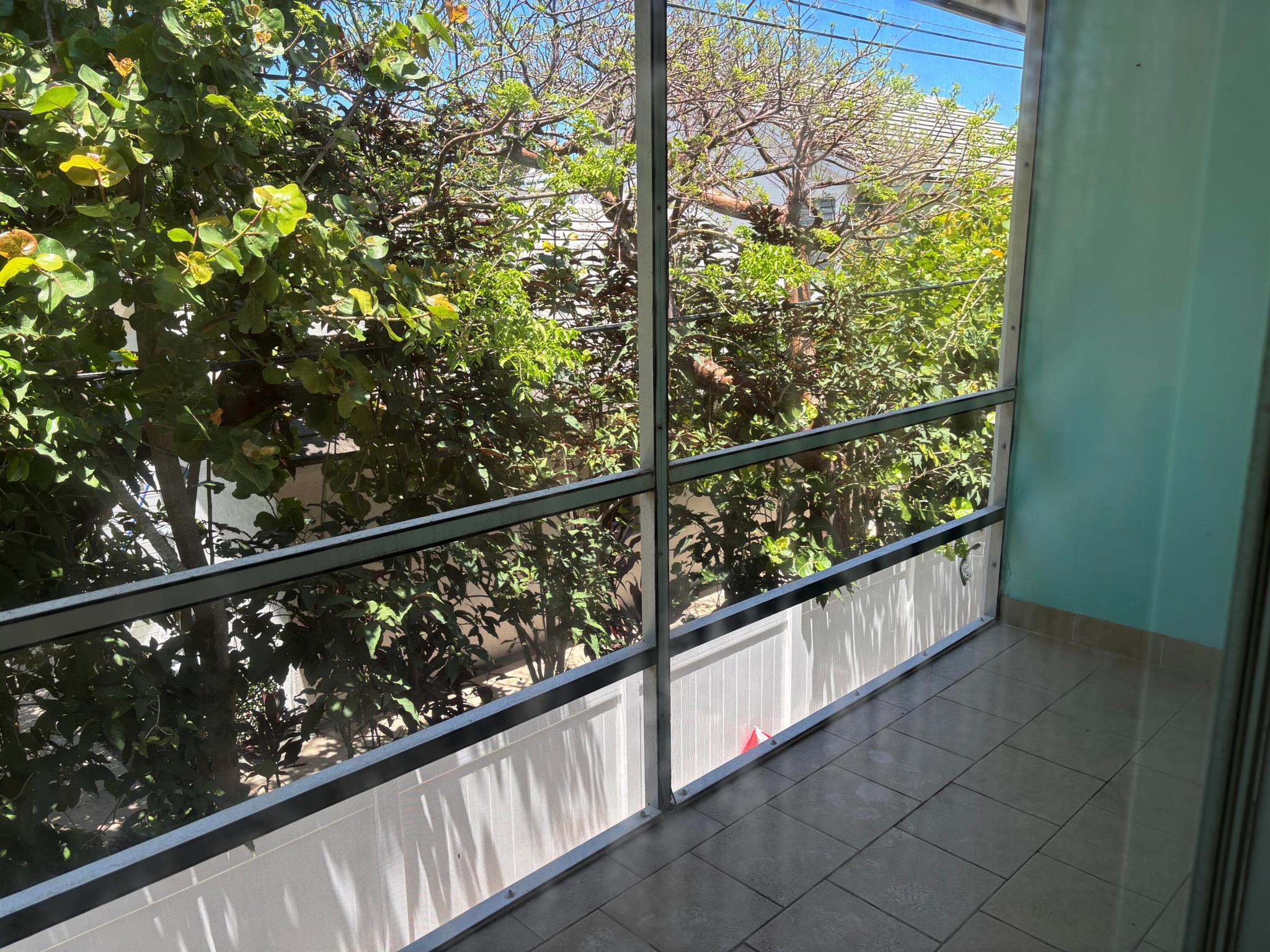 COLONIAL RIDGE - Residential Lease