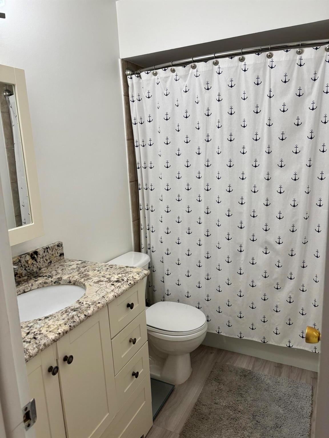 COLONIAL RIDGE - Residential Lease