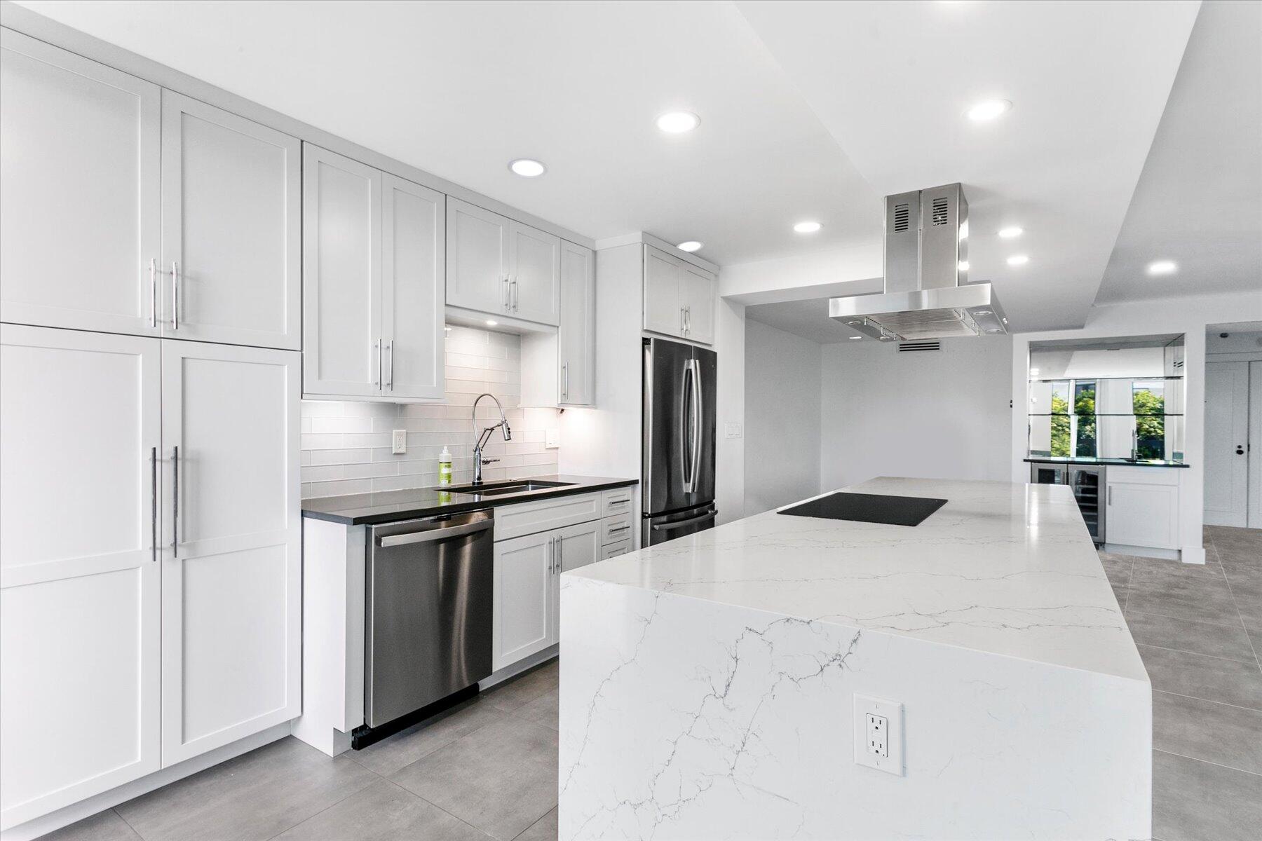 SUTTON PLACE CONDO - Residential