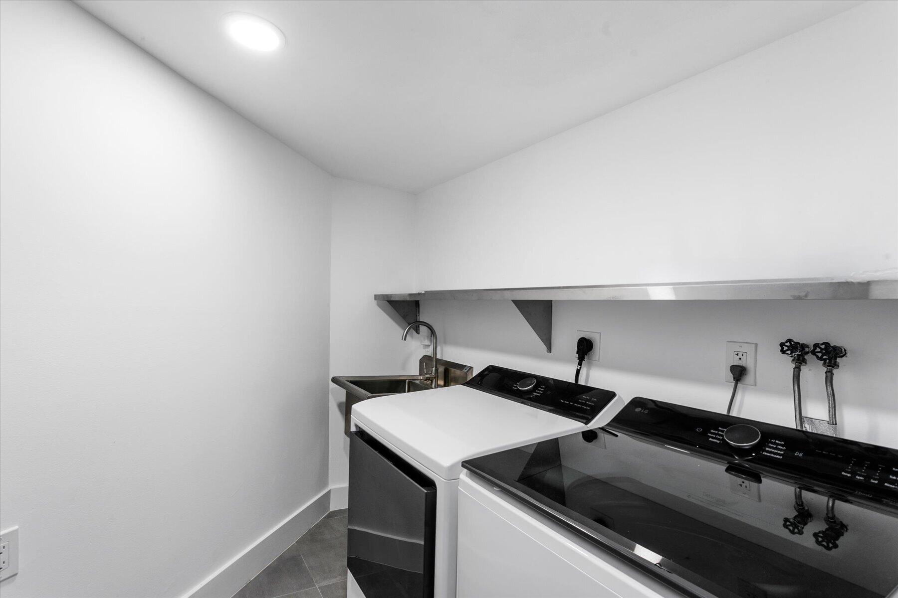 SUTTON PLACE CONDO - Residential