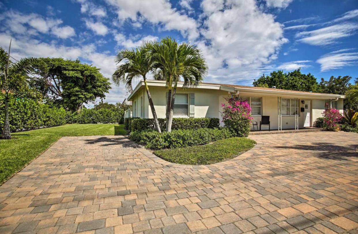 East Delray Beach Living! Great duplex in highly sought after area. 2/1 with large circular driveway on a corner lot. Just minutes from Downtown Atlantic Ave... Beautiful Beaches, Shopping, and Major Highways! Located approximately 1 mile from the beach. Grocery, Shops, Restaurants all within minutes. Paver Circular Drive w/ parking at each end of Duplex make for easy accessibility. Gated and Fenced Private Backyard and Patio Areas for each unit. IMPACT GLASS, Custom cabinetry, granite countertops, stainless appliances, tile floors, walk in designer tile shower. Completely Renovated Duplex.