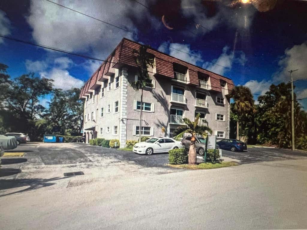 Photo of 5951 NE 14th Lane #204N, Fort Lauderdale, FL 33334 (MLS # B26065252)