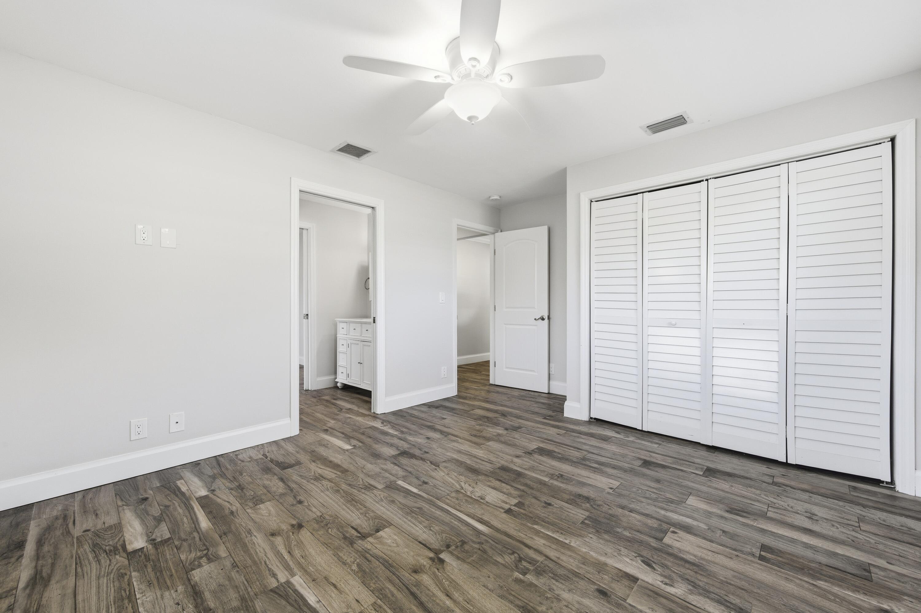 LAKE SHORE VILLAS - Residential Lease