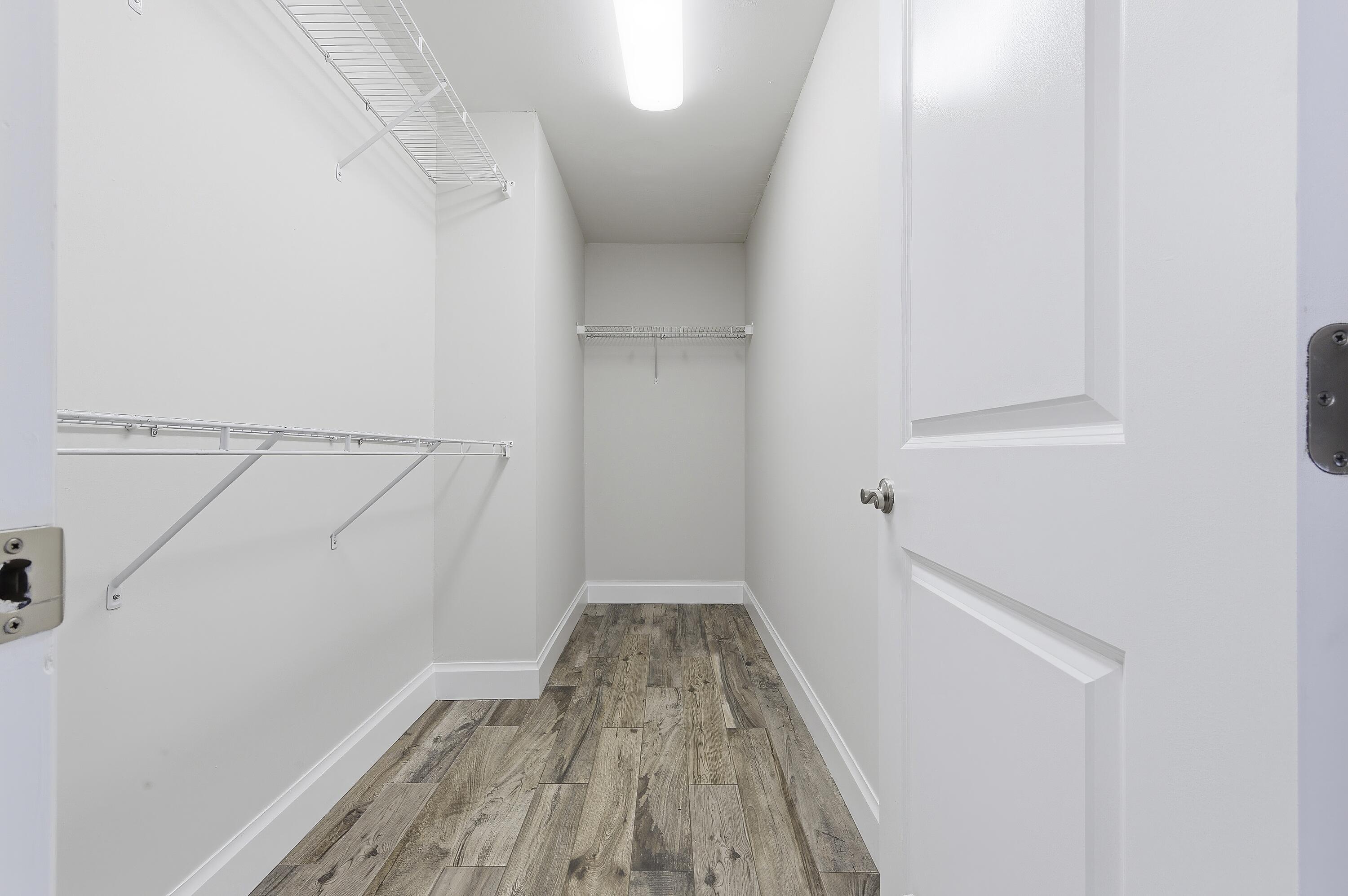 LAKE SHORE VILLAS - Residential Lease