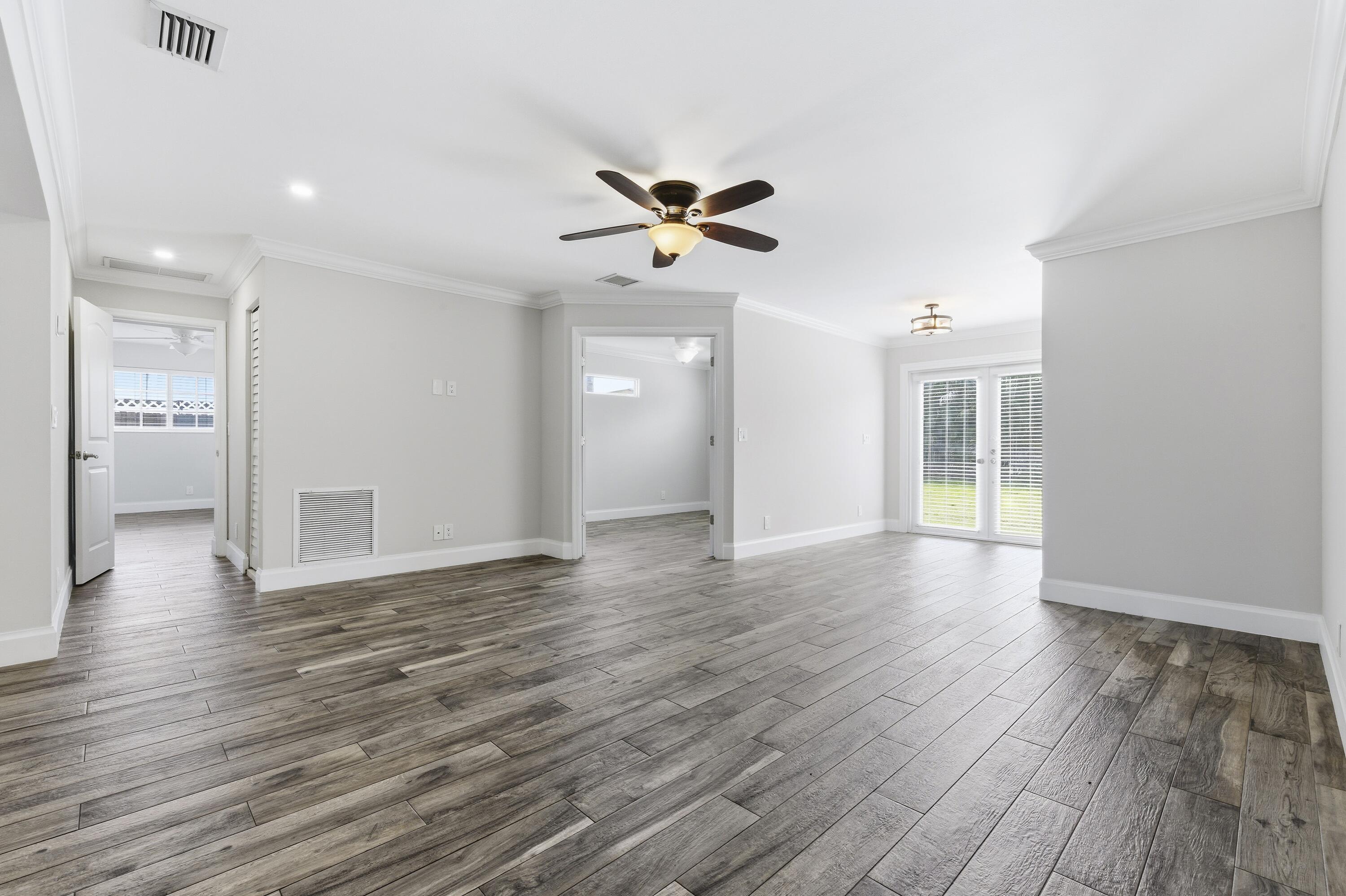 LAKE SHORE VILLAS - Residential Lease