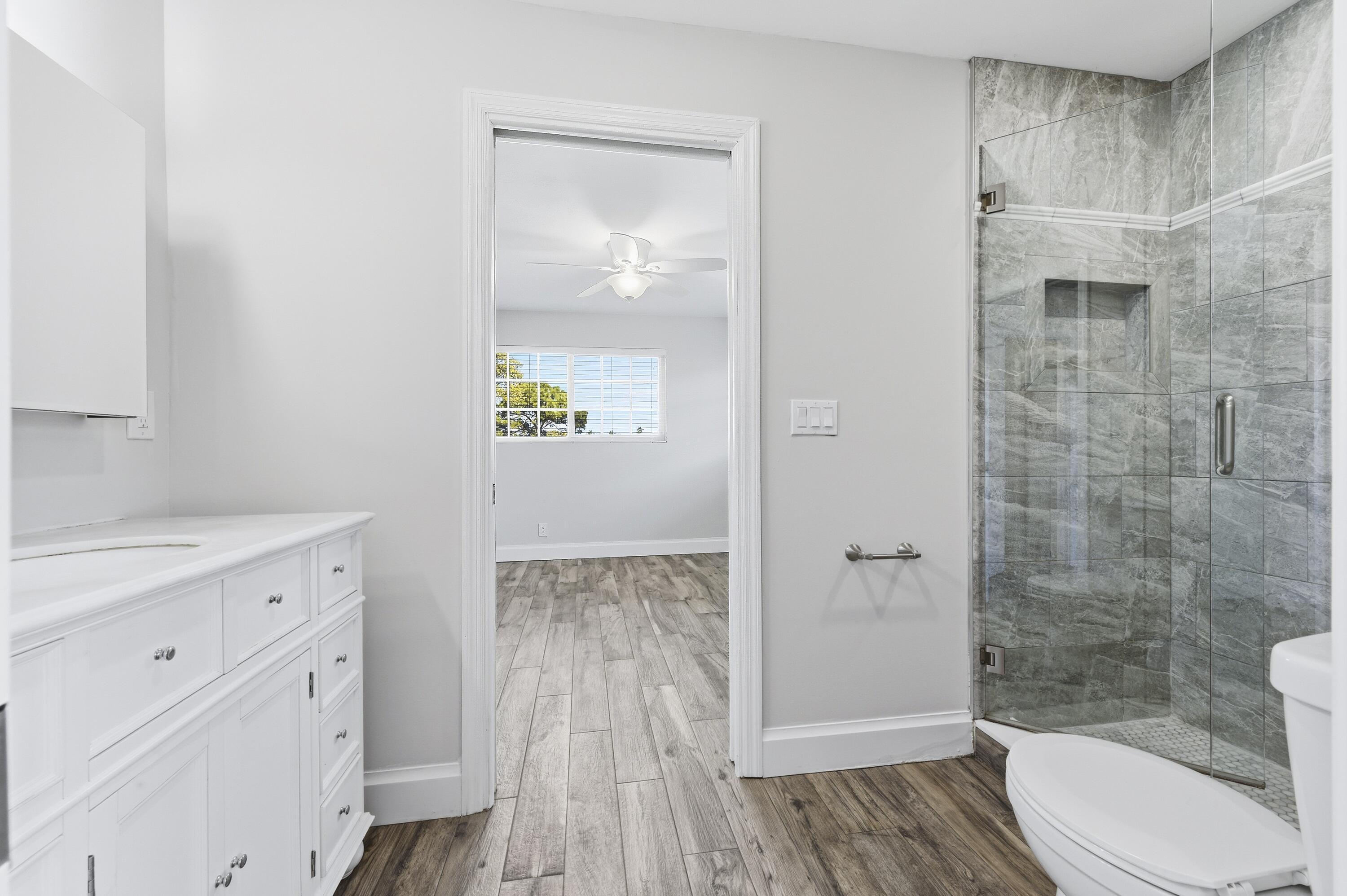 LAKE SHORE VILLAS - Residential Lease