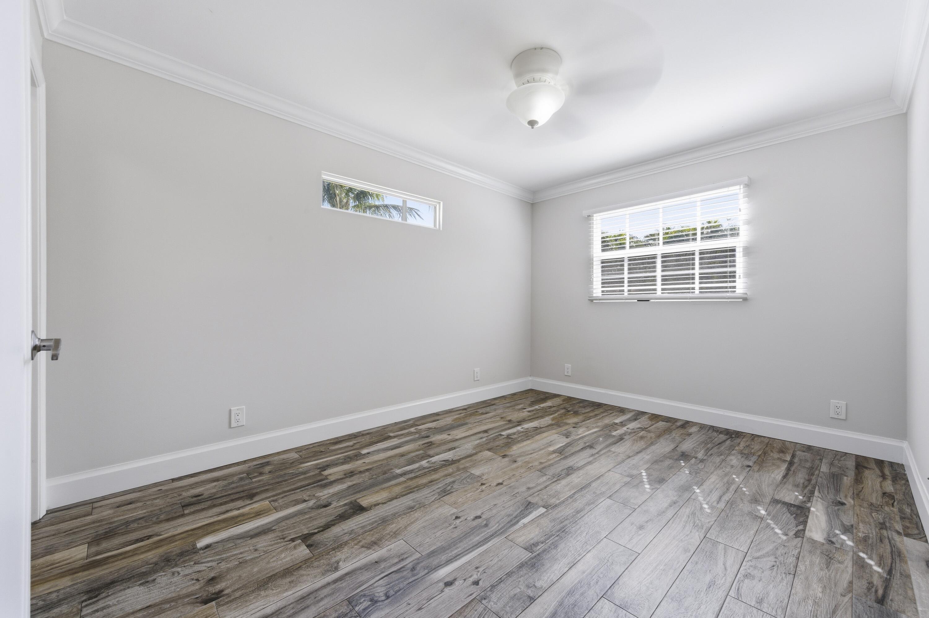 LAKE SHORE VILLAS - Residential Lease