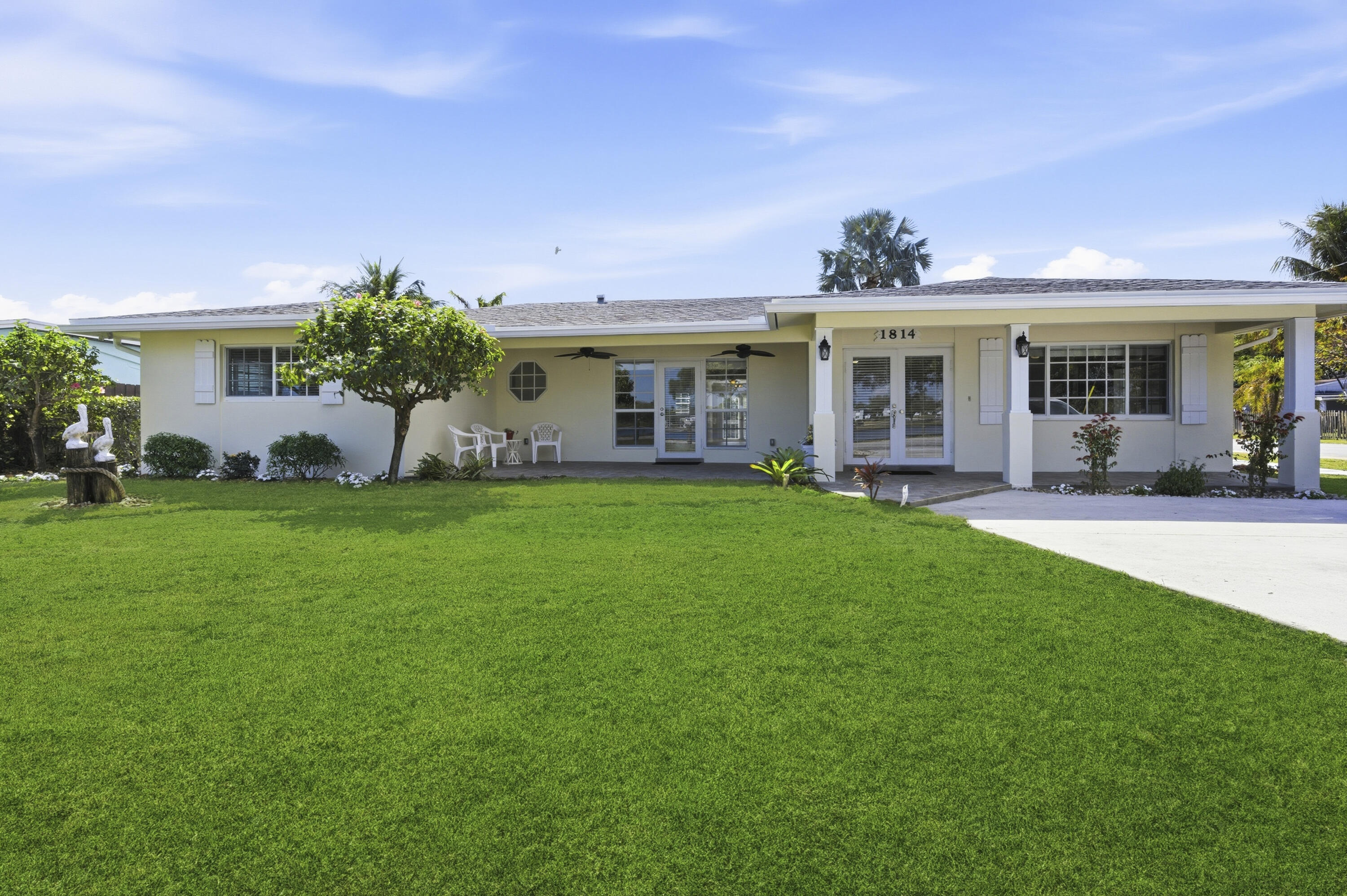 LAKE SHORE VILLAS - Residential Lease