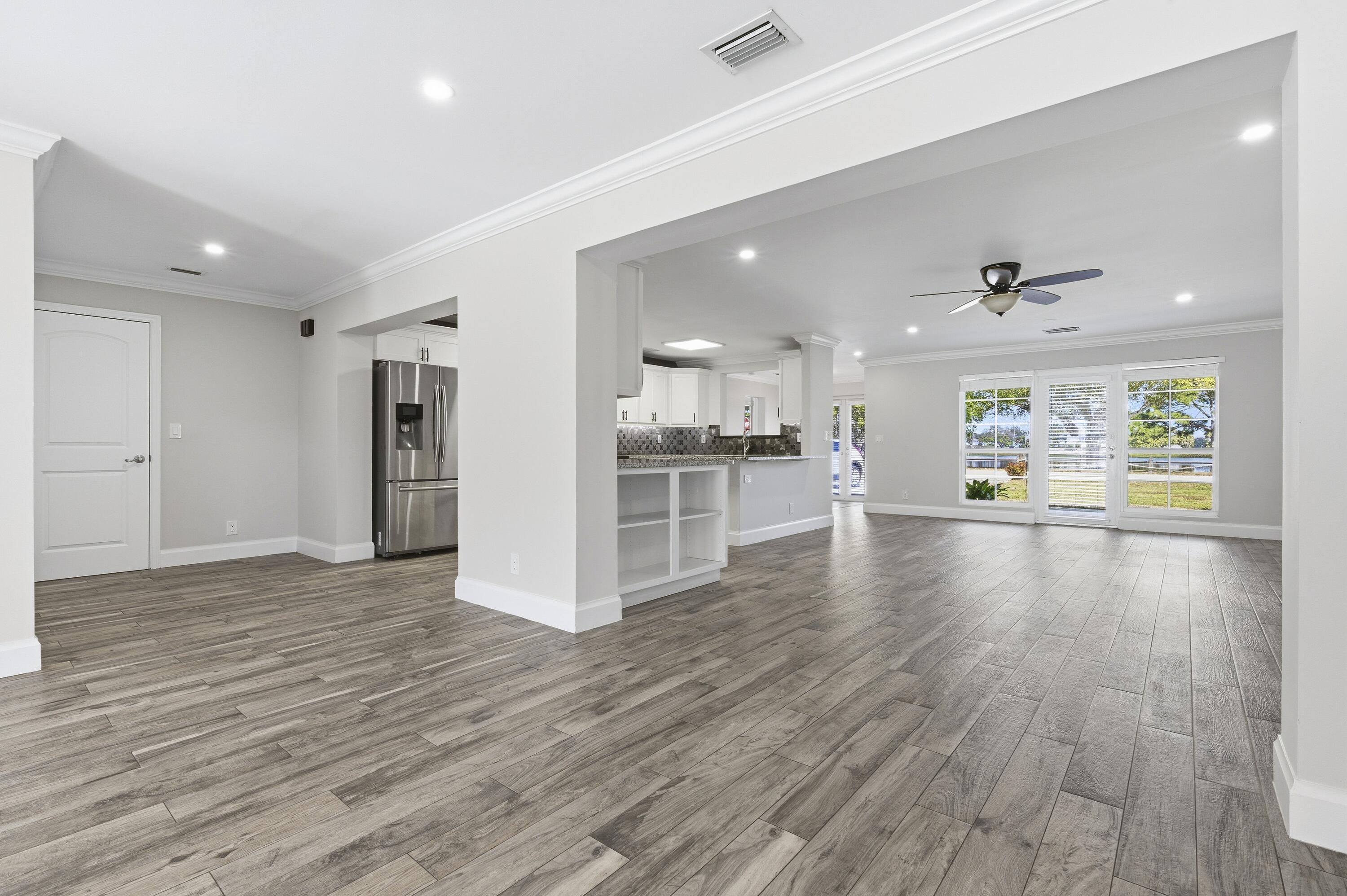 LAKE SHORE VILLAS - Residential Lease