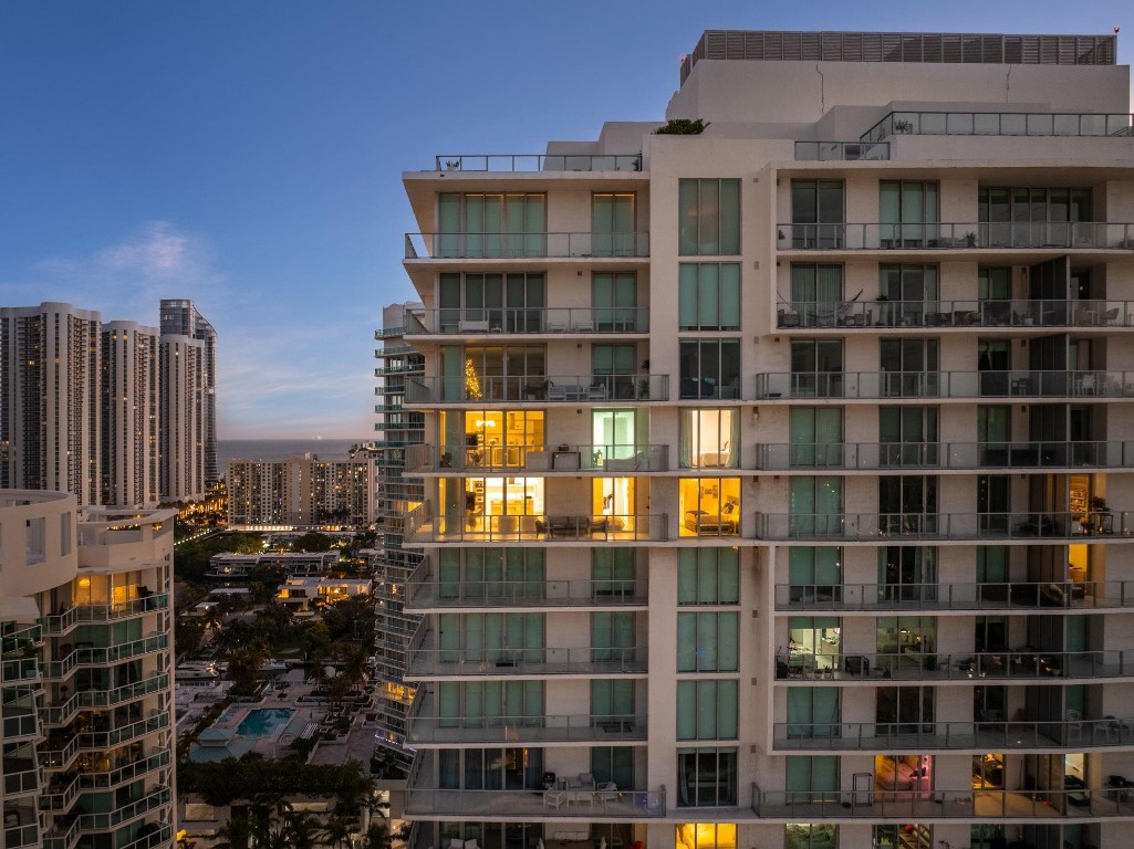 PARQUE TOWERS - Residential