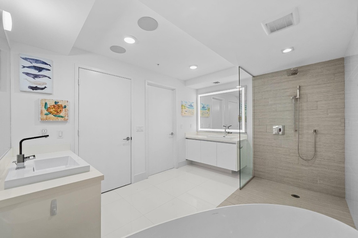 PARQUE TOWERS - Residential