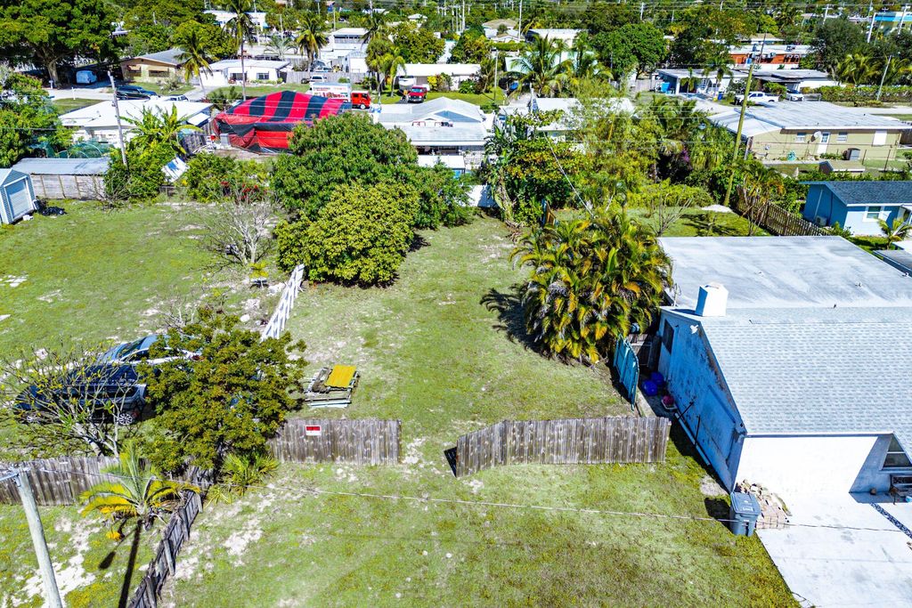 Photo of 1073 Florence Road, Lake Worth, FL 33462 (MLS # R11160799)