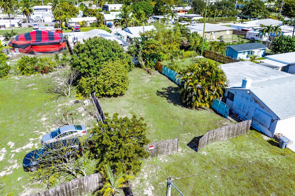 Photo of 1073 Florence Road, Lake Worth, FL 33462 (MLS # R11160799)