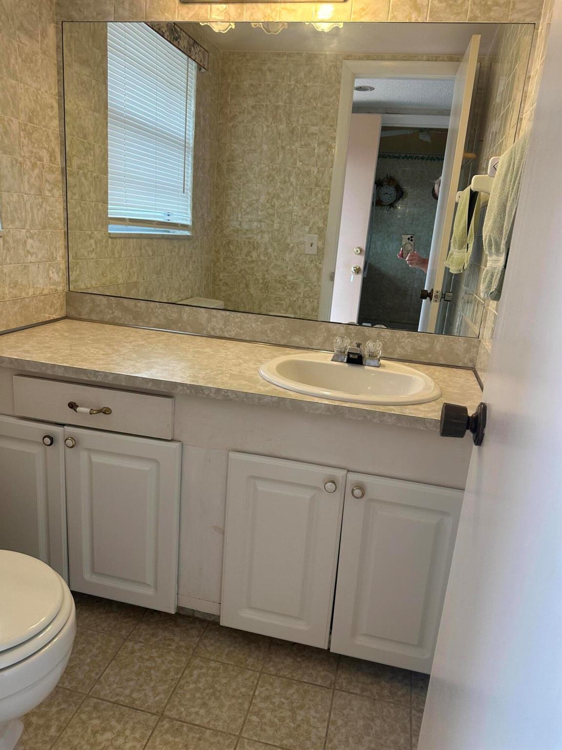 12021 W Greenway Drive 206