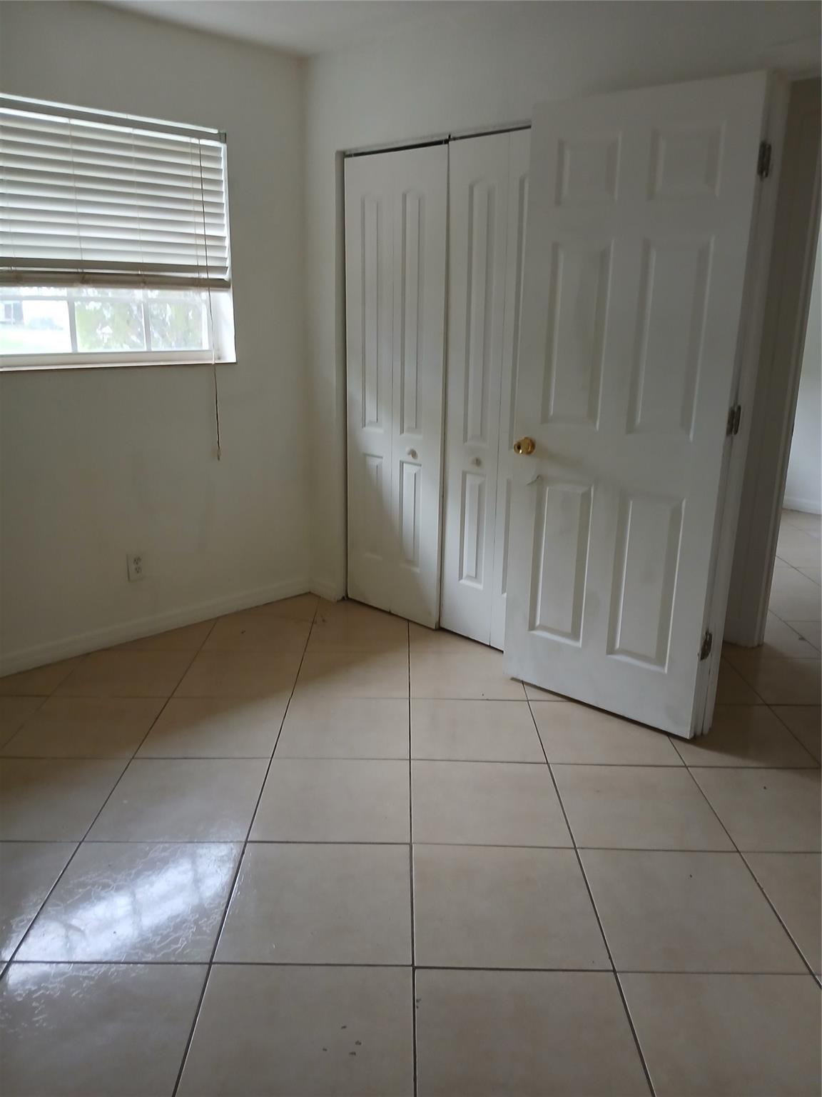 Commonwealth Gardens 74-4 - Residential Lease