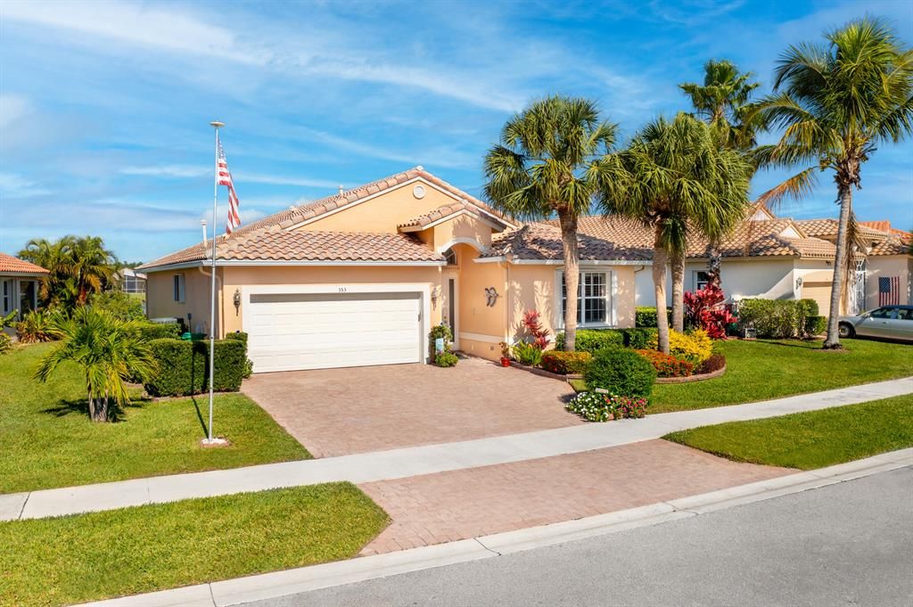 Photo of 353 NW Shoreline Circle, Port St Lucie, FL 34986 (MLS # R10863534)