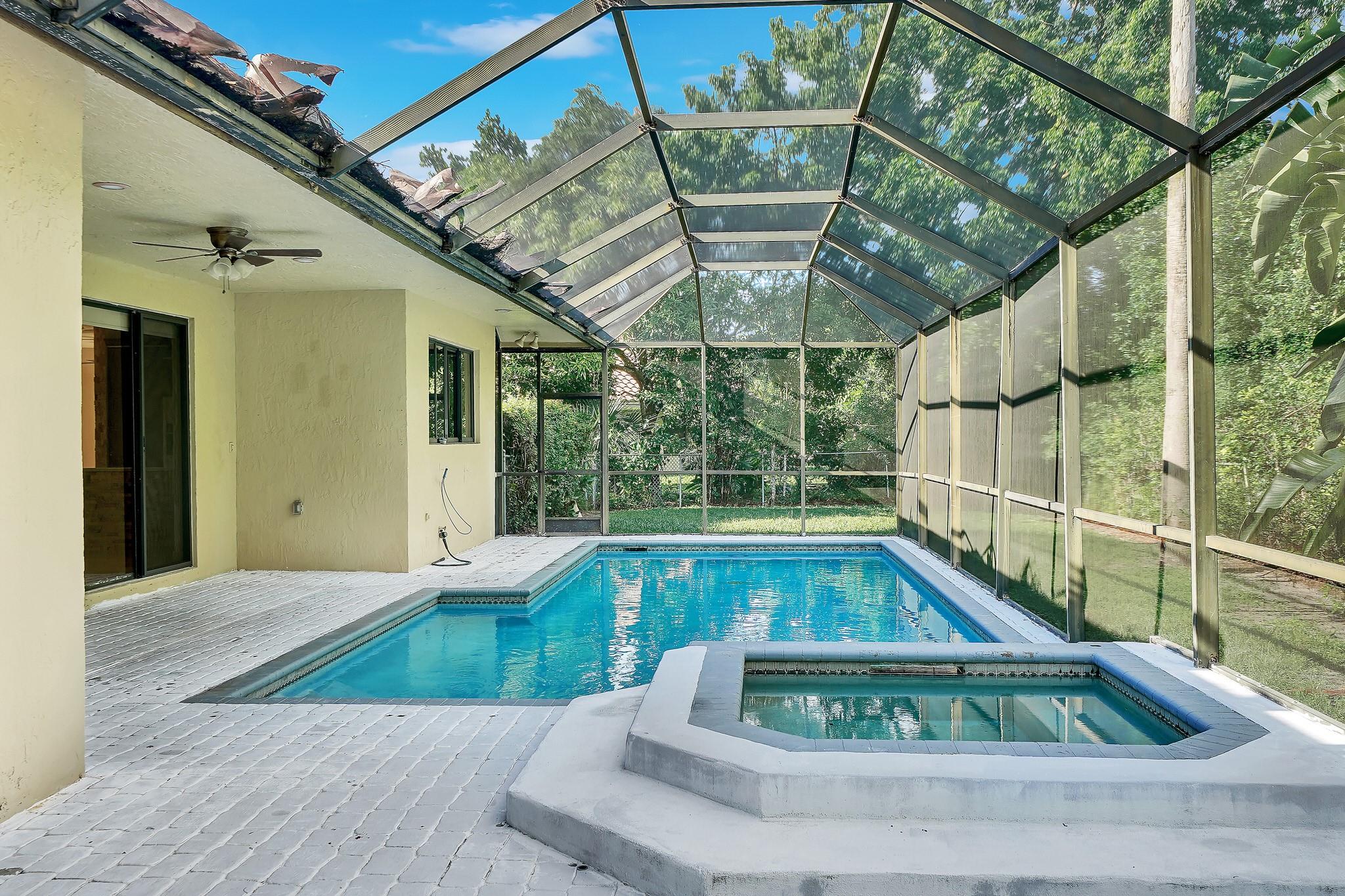 GLENOAKS - Residential