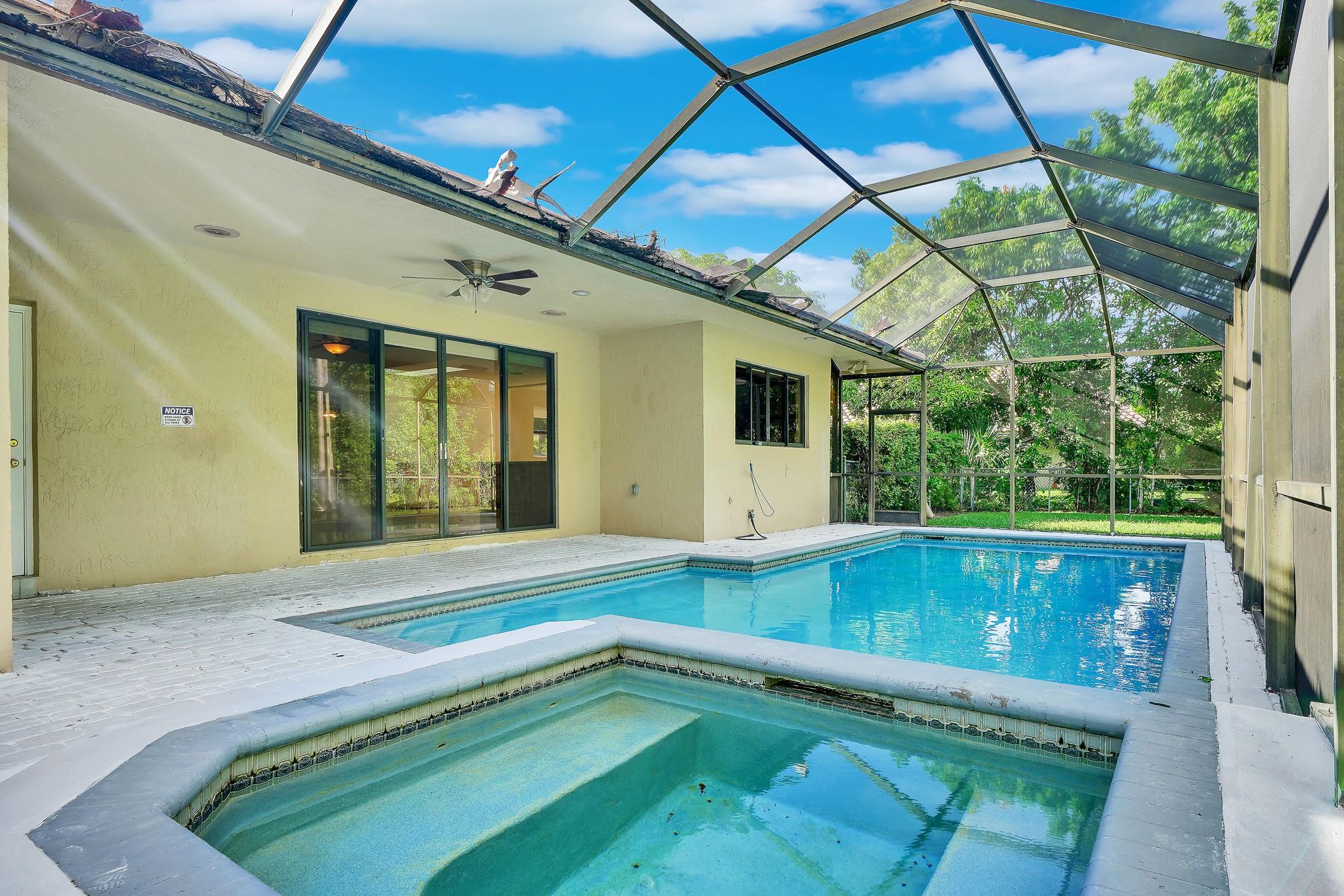 GLENOAKS - Residential