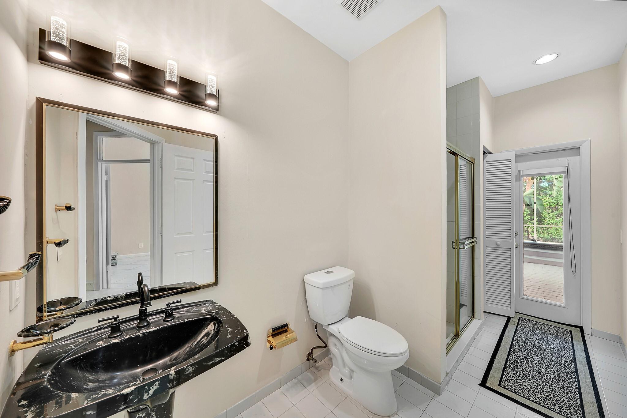 GLENOAKS - Residential
