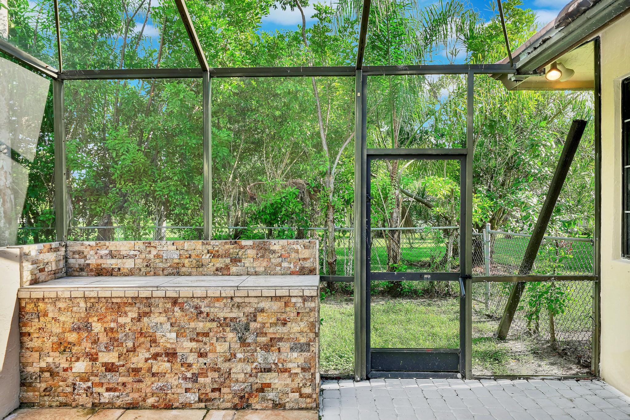 GLENOAKS - Residential