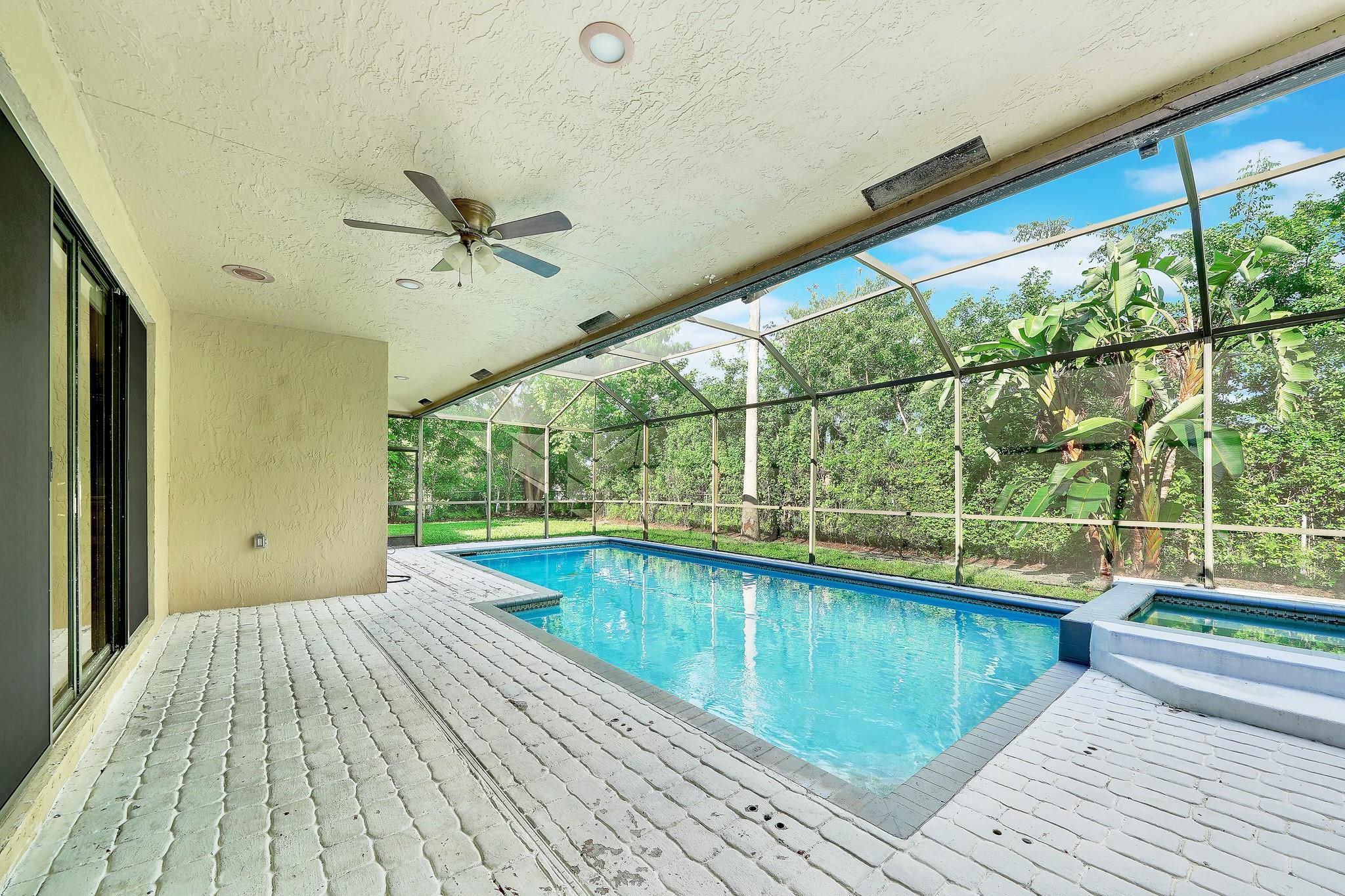 GLENOAKS - Residential
