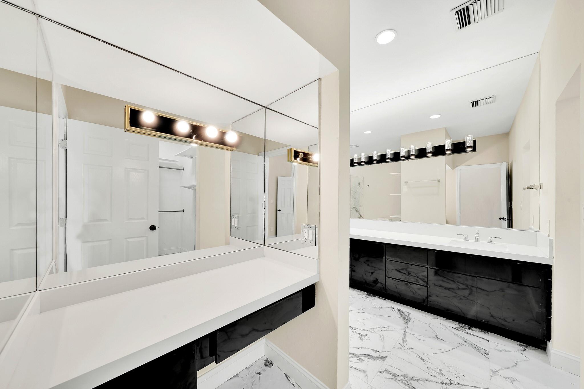 GLENOAKS - Residential