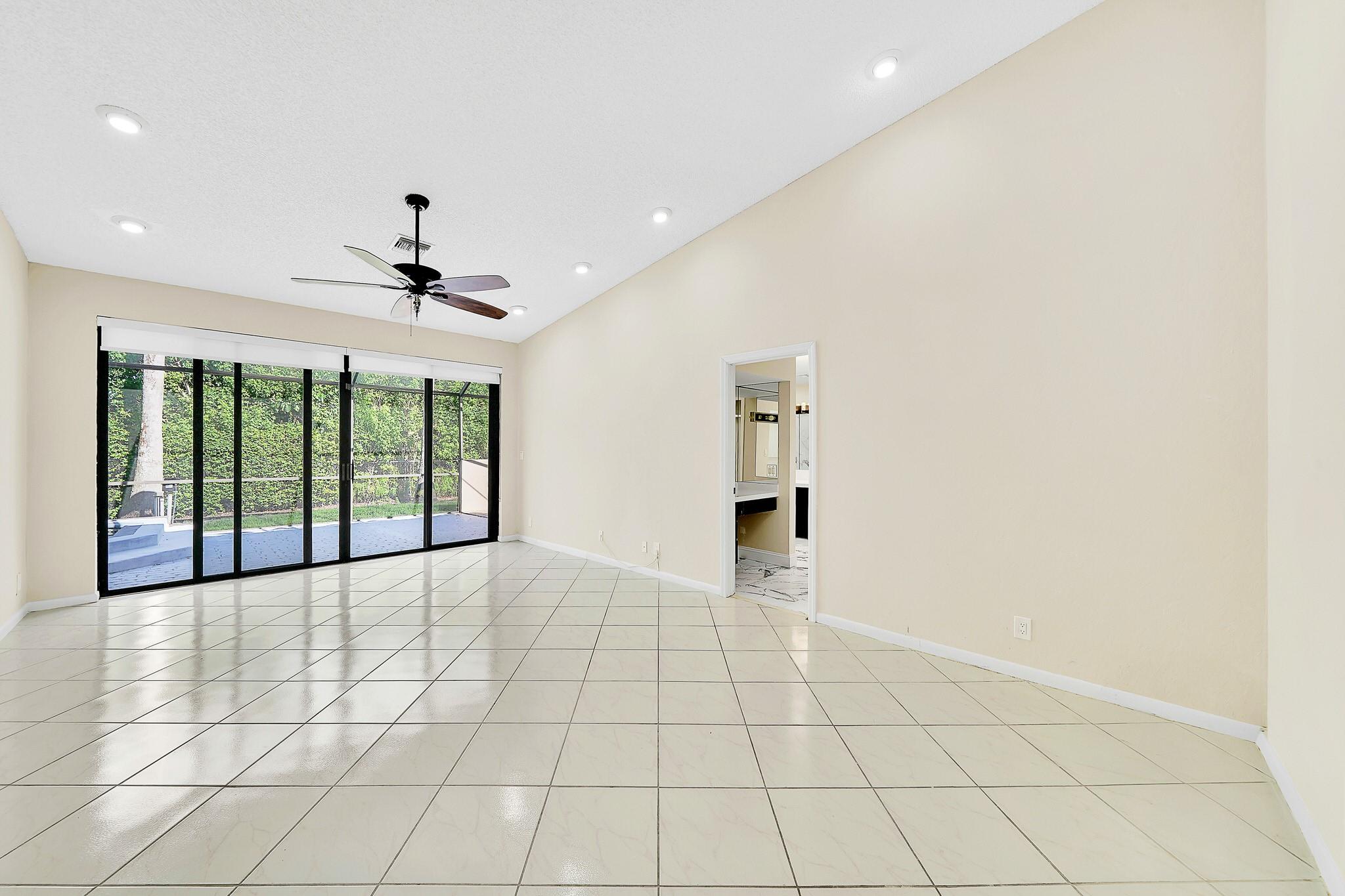 GLENOAKS - Residential